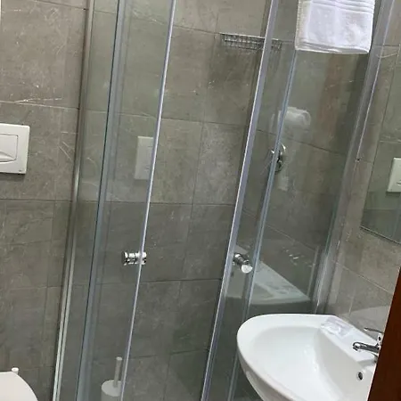 לינה וארוחת בוקר Sarkar House רומא