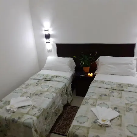 Sarkar House לינה וארוחת בוקר רומא